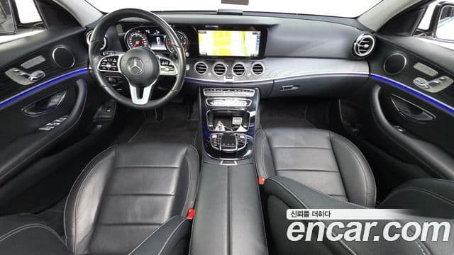 Mercedes-Benz E-Class 2019 — Фото 7/20