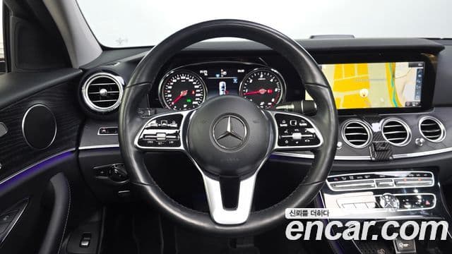 Mercedes-Benz E-Class 2019 — Фото 14/20