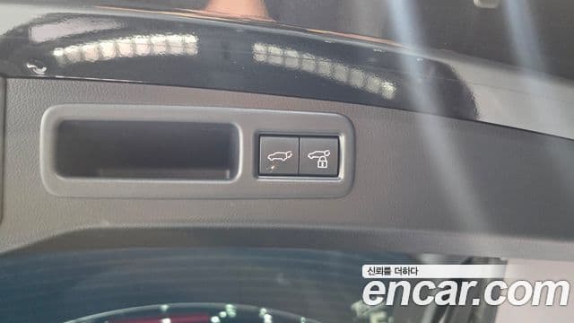 Lexus RX350h 2023 — ფოტო 19/20