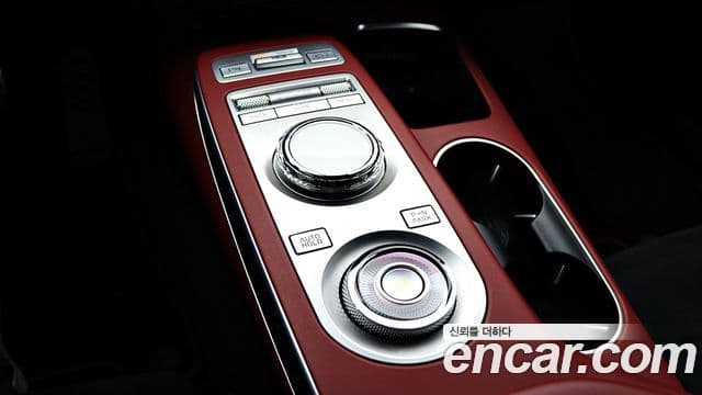 Genesis GV70 2021 — Şəkil 8/20