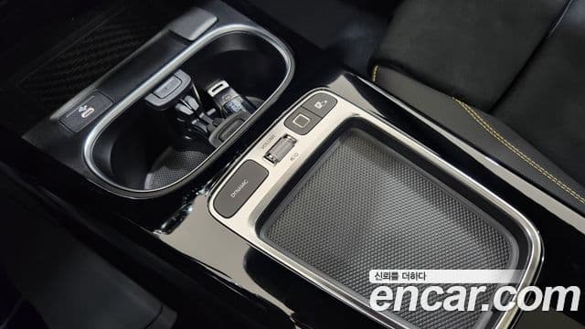 Mercedes-Benz CLA-Class 2025 — ფოტო 14/19