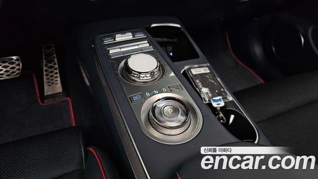 Genesis GV70 2023 — фото 9 из 20