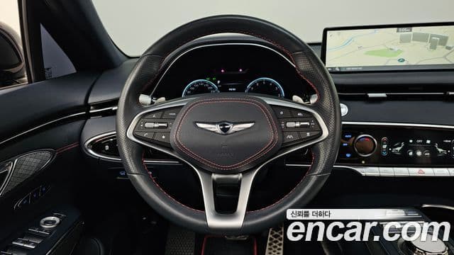 Genesis GV70 2023 — ფოტო 13/20