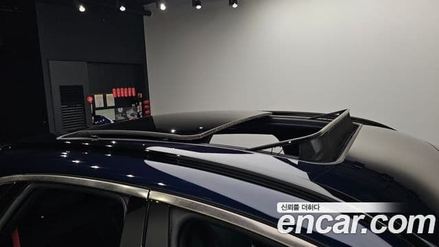 Genesis GV70 2023 — Şəkil 32/33