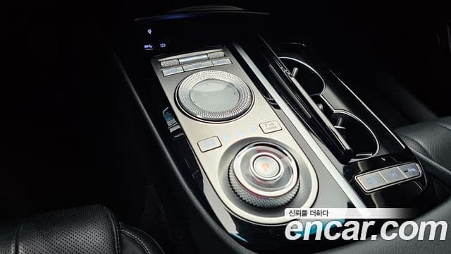 Genesis Electrified G80 2022 — ფოტო 9/20