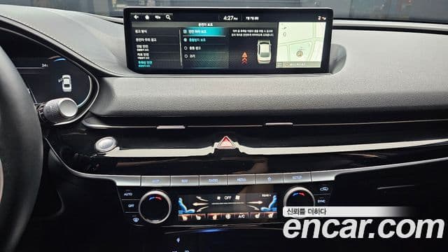 Genesis Electrified G80 2022 — ფოტო 14/20
