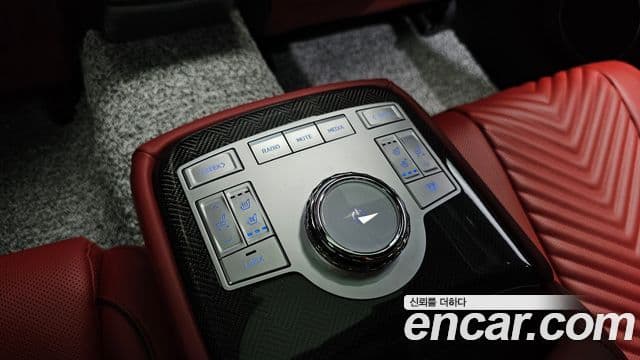 Genesis Electrified G80 2023 — ფოტო 19/20