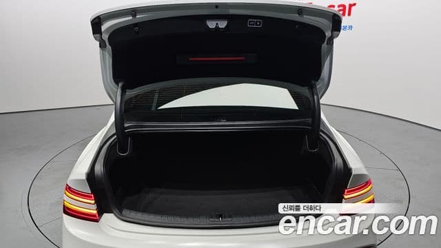 Genesis Electrified G80 2023 — ფოტო 20/20
