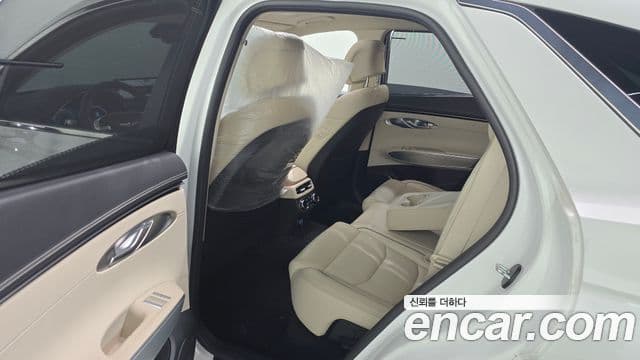 Genesis GV70 2021 — фото 12 из 20