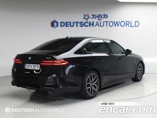 BMW 5 Series 2025 — ფოტო 1/20