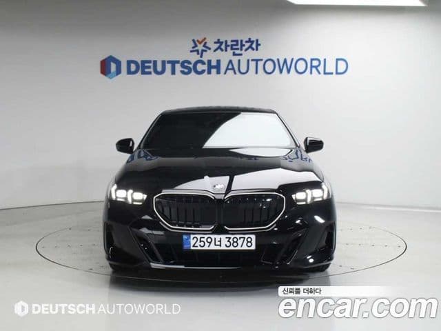 BMW 5 Series 2025 — ფოტო 2/20
