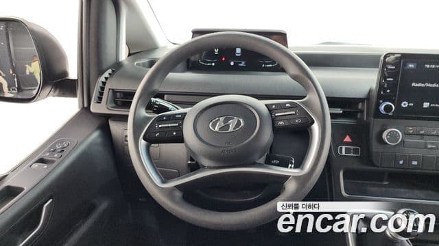 Hyundai Staria 2023 — Фото 12/20