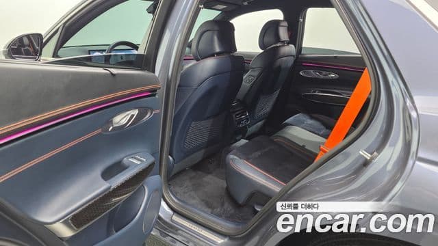 Genesis GV70 2024 — ფოტო 12/20
