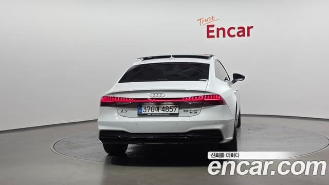 Audi A7 2025 — Photo 1/20