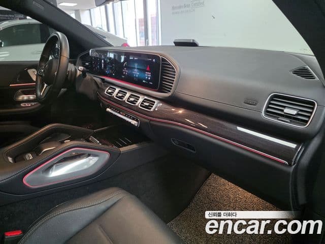 Mercedes-Benz GLE-Class 2022 — ფოტო 7/17