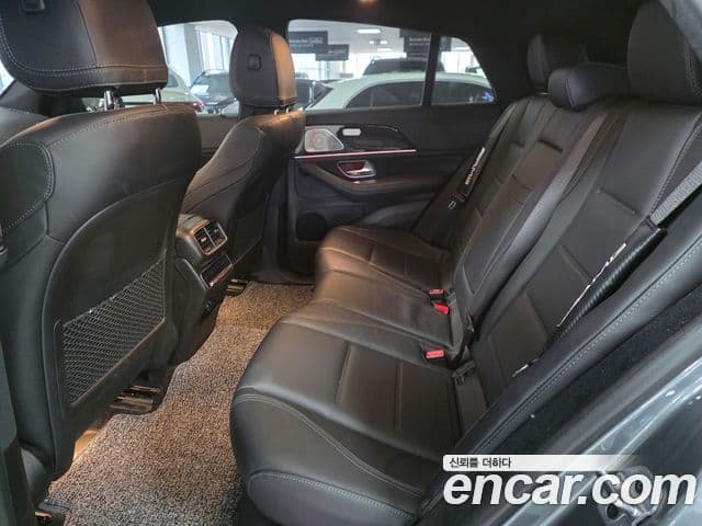 Mercedes-Benz GLE-Class 2022 — ფოტო 8/17