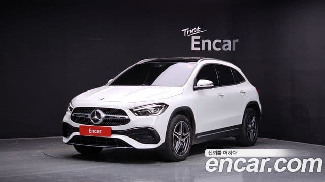 Mercedes-Benz GLA-Class 2020 — Şəkil 1/20