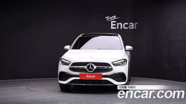 Mercedes-Benz GLA-Class 2020 — фото 3 из 20