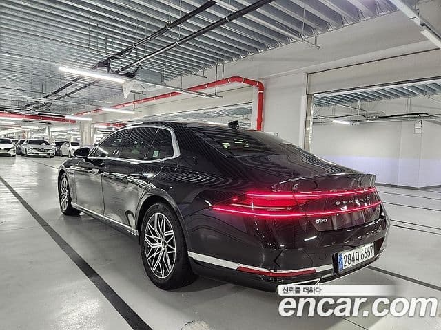 Genesis G90 2022 — Şəkil 3/20
