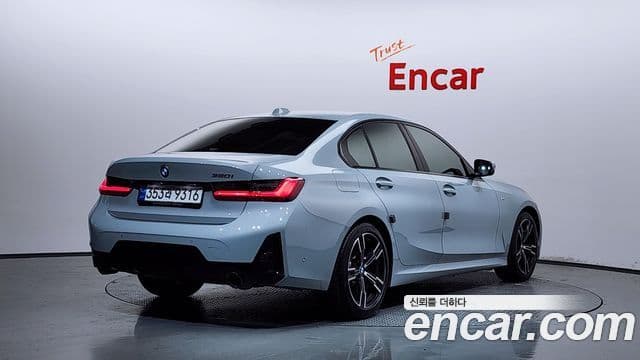 BMW 3 Series 2023 — фото 2 из 20
