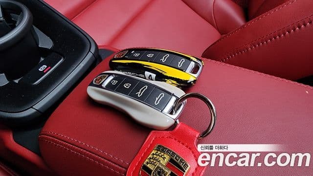 Porsche 911 2023 — Şəkil 14/20