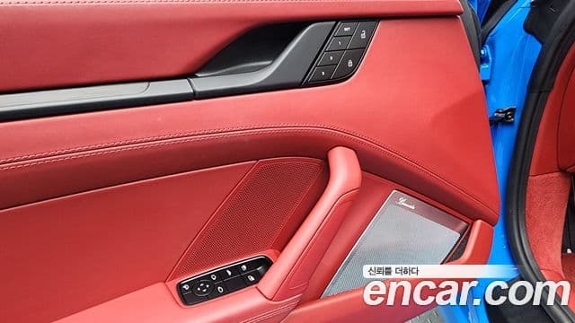 Porsche 911 2023 — Şəkil 17/20