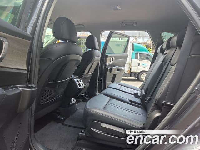 Kia Sorento 2021 — фото 12 из 20