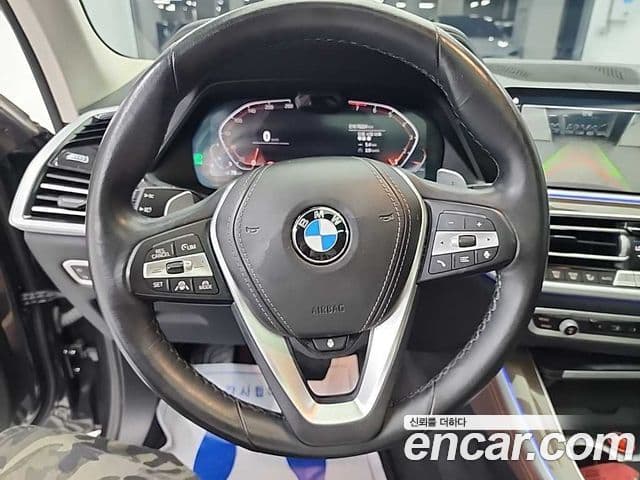 BMW X5 2021 — Фото 8/20