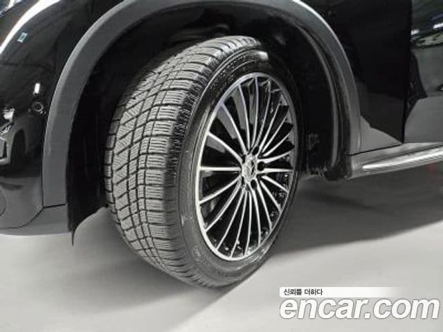 Mercedes-Benz GLC-Class 2023 — Фото 18/19