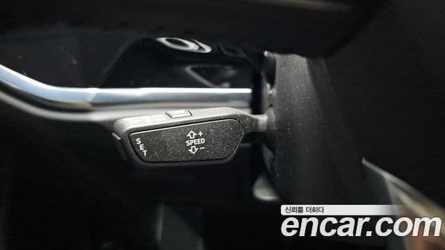Audi Q3 2020 — ფოტო 16/20
