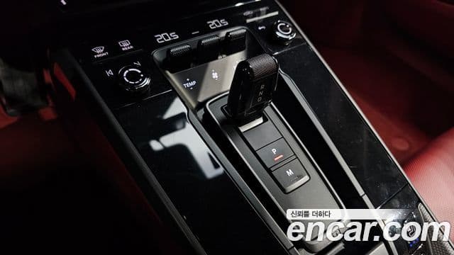Porsche 911 2022 — Şəkil 9/20