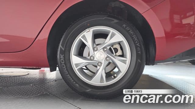 Hyundai The New Avante Hybrid 2022 — Şəkil 18/28