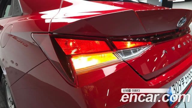 Hyundai The New Avante Hybrid 2022 — Şəkil 12/28