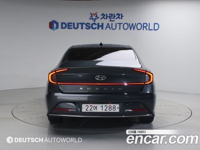 Hyundai Sonata 2019 — Фото 3/20