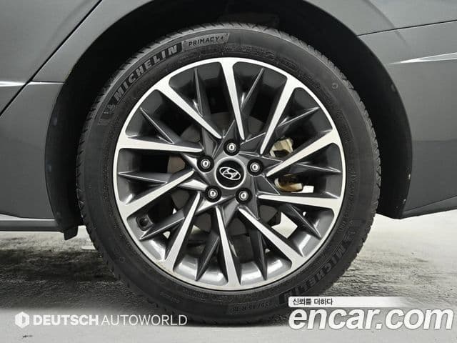 Hyundai Sonata 2019 — Фото 17/20