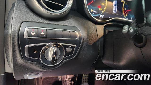 Mercedes-Benz C-Class 2021 — ფოტო 10/20