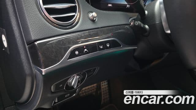 Mercedes-Benz S-Class 2020 — ფოტო 18/20