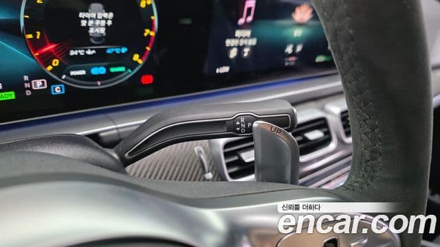 Mercedes-Benz GLE-Class 2022 — ფოტო 4/20