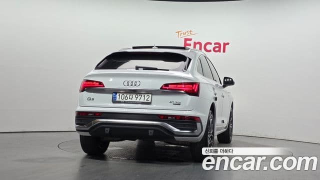 Audi Q5 2022 — Şəkil 4/20