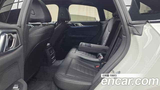 BMW 4 Series 2025 — Фото 12/20