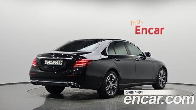 Mercedes-Benz E-Class 2020 — Şəkil 2/20