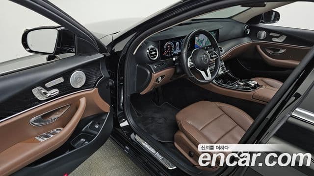 Mercedes-Benz E-Class 2020 — Şəkil 10/20