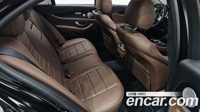 Mercedes-Benz E-Class 2020 — Şəkil 11/20