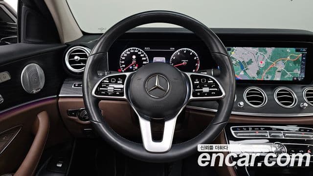 Mercedes-Benz E-Class 2020 — Şəkil 13/20