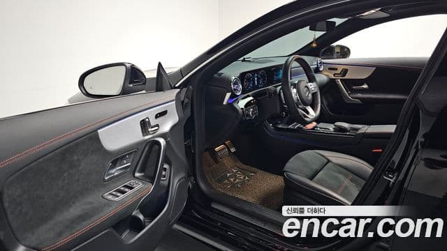 Mercedes-Benz CLA-Class 2020 — Фото 10/20