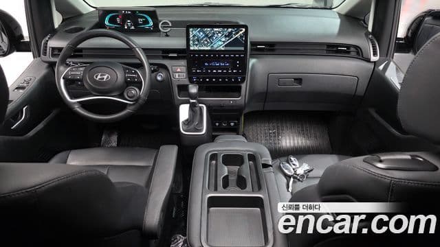 Hyundai Staria 2024 — ფოტო 7/20