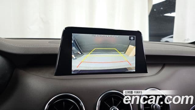 Kia Stinger 2019 — ფოტო 15/20