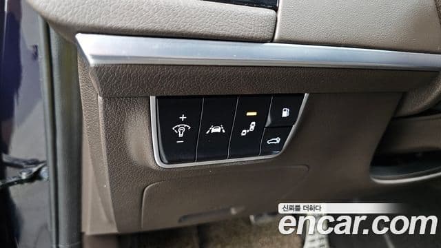 Kia Stinger 2019 — ფოტო 16/20