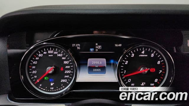 Mercedes-Benz E-Class 2018 — Фото 8/20