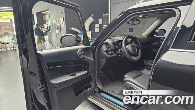 Mini Cooper Countryman 2023 — ფოტო 9/20